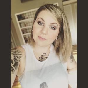 Meet your Posher, Leah